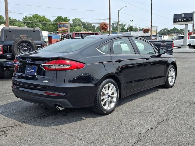 Certified 2020 Ford Fusion SE FWD image 6