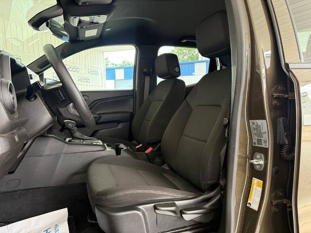 Used 2023 Chevrolet Colorado W/T RWD image 6