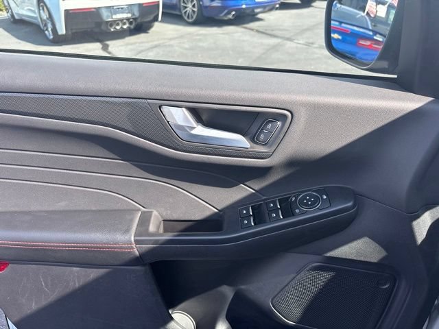 Certified 2026 Ford Escape ST-Line AWD/4WD image 15