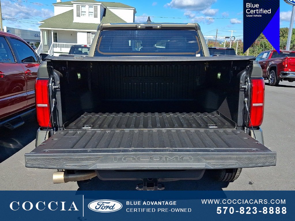 Used 2024 Toyota Tacoma TRD Sport AWD/4WD image 28