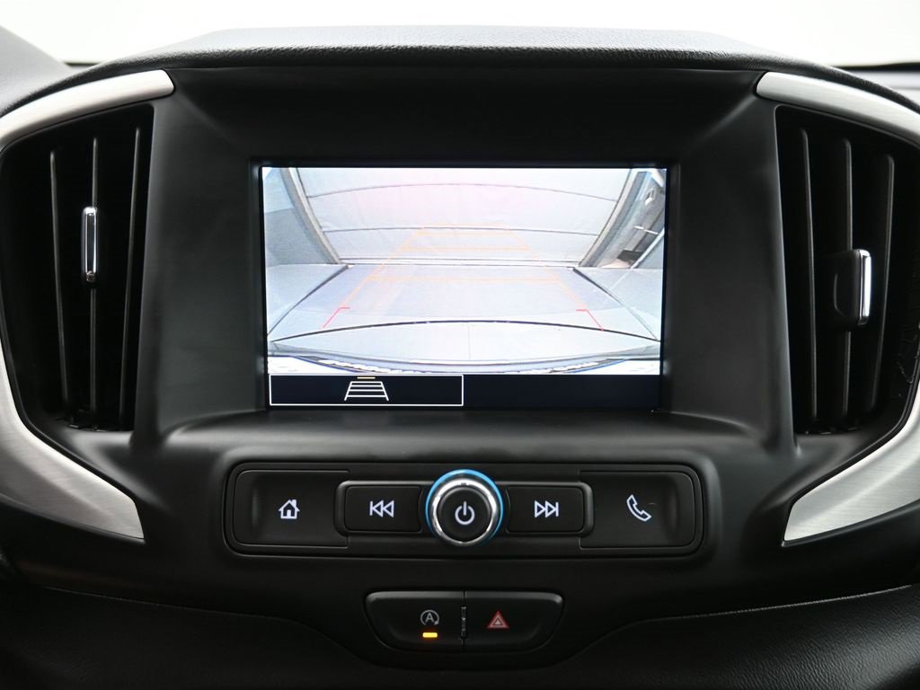 Used 2024 GMC Terrain SLE image 4