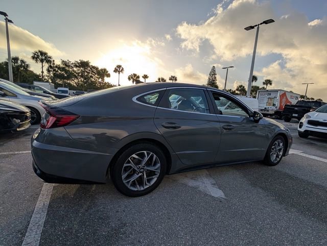 Used 2020 Hyundai Sonata SEL w/ Cargo Package image 4