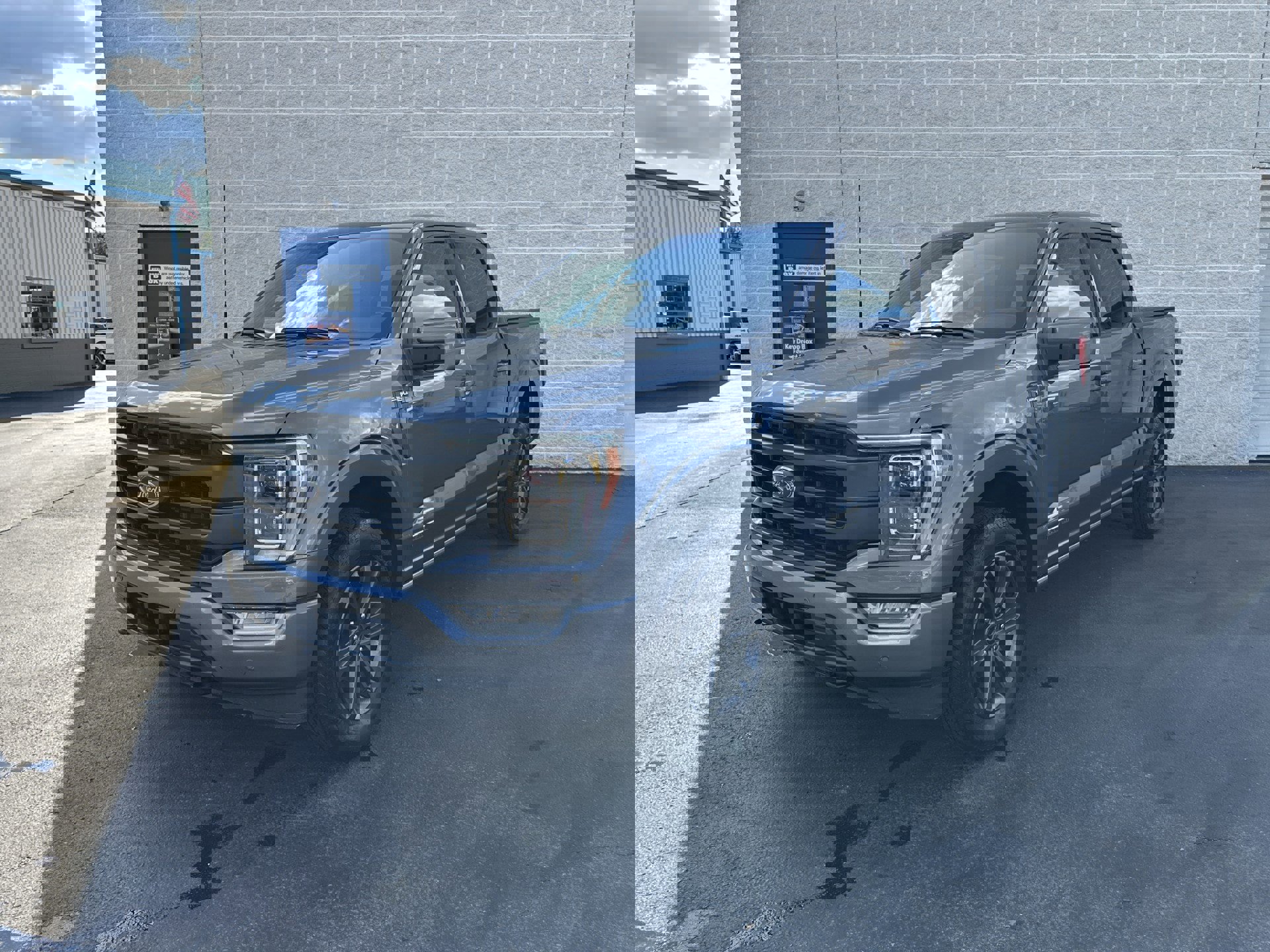 Certified 2023 Ford F150 Lariat w/ Equipment Group 502A High image 3