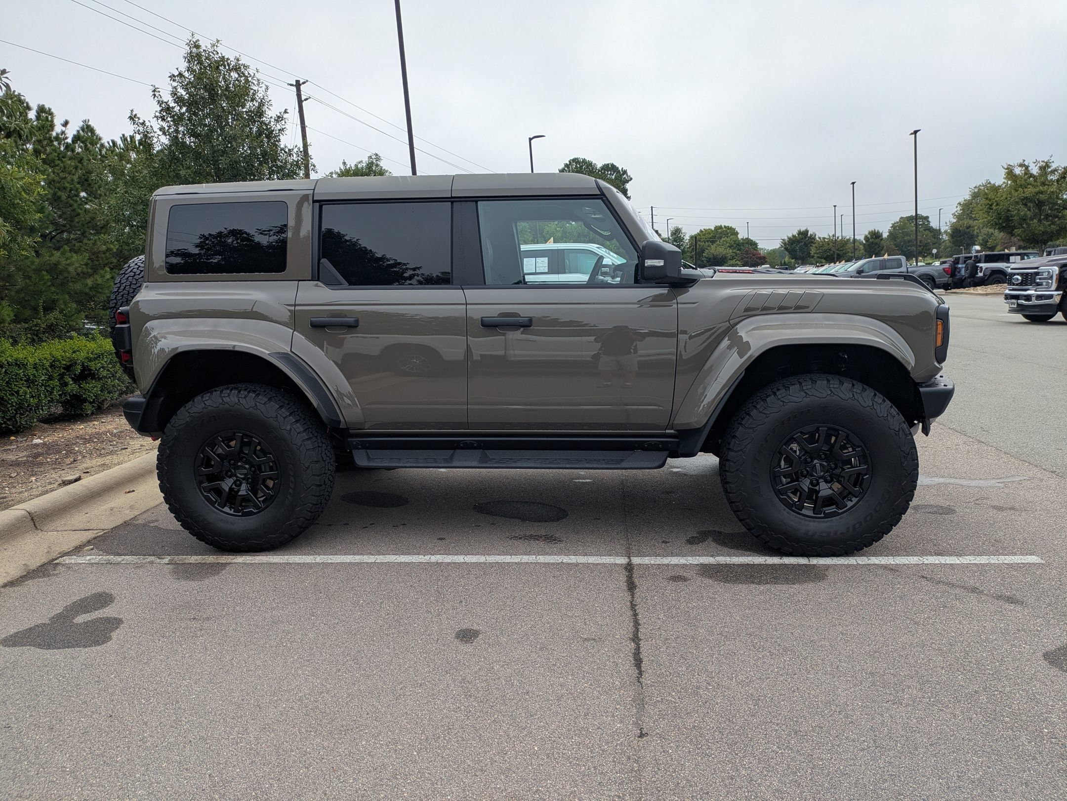 Certified 2026 Ford Bronco Raptor AWD/4WD image 3