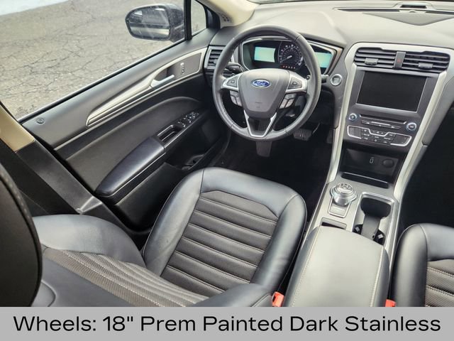 Certified 2017 Ford Fusion SE w/ Equipment Group 201A image 13