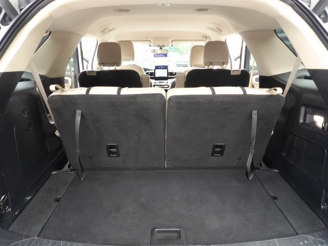 Certified 2022 Ford Explorer XLT w/ Equipment Group 202A RWD image 29