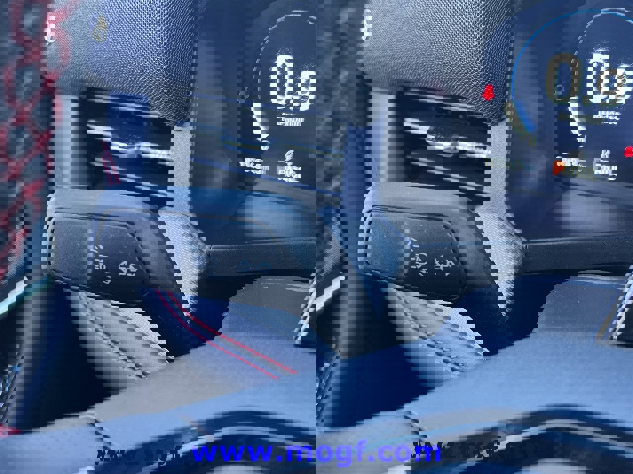 Certified 2025 Ford Explorer ST-Line w/ Premium Package image 16