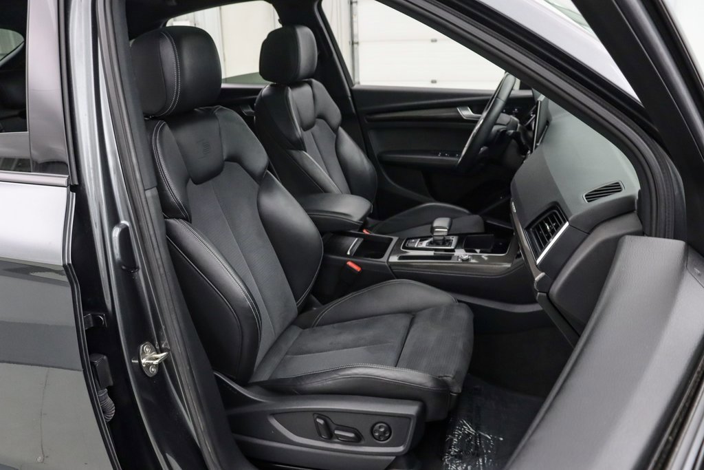 Used 2021 Audi SQ5 Premium Plus w/ Premium Plus Package image 26