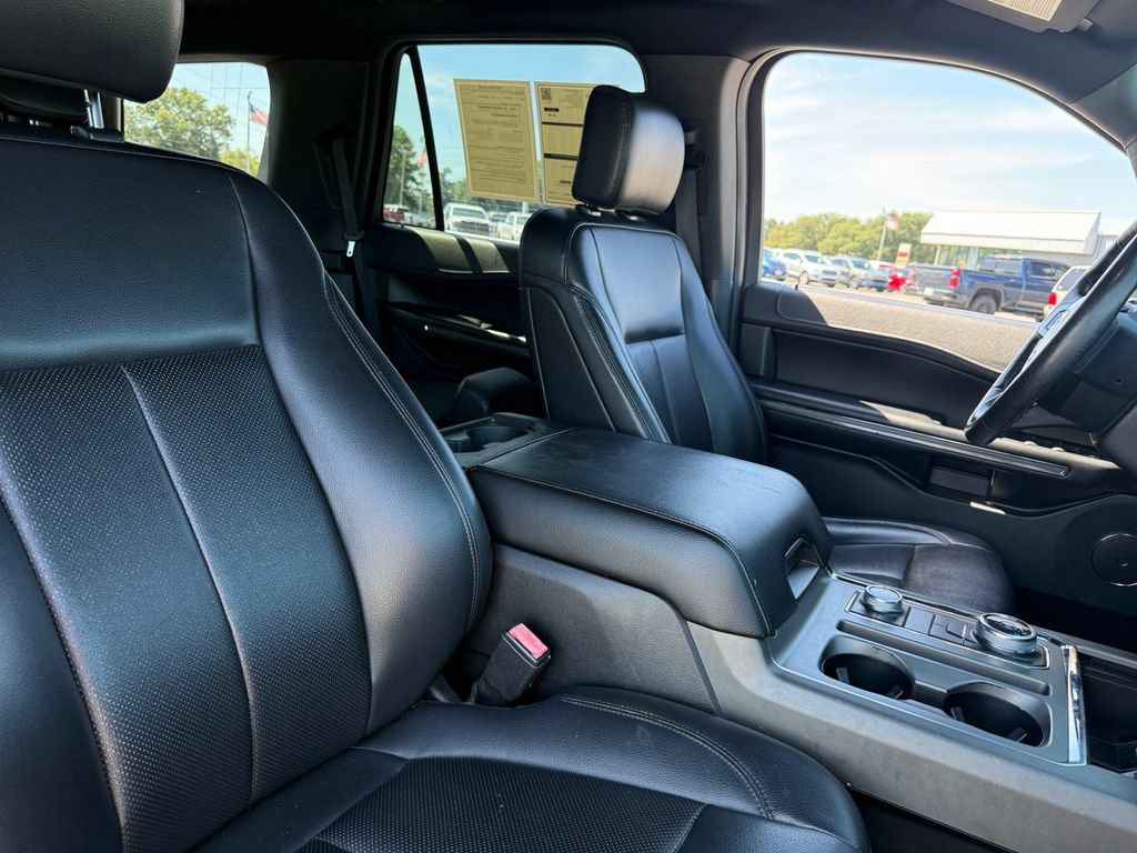 Certified 2019 Ford Expedition XLT w/ Equipment Group 201A AWD/4WD image 22