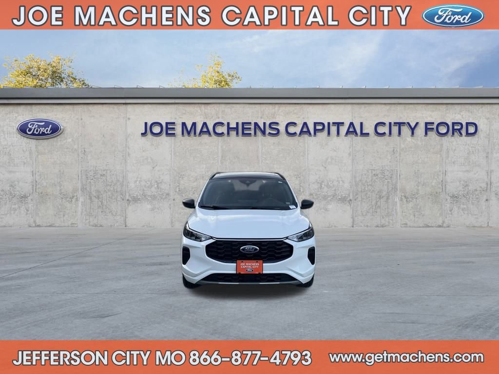 Certified 2024 Ford Escape ST-Line w/ Tech Pack #1 image 8