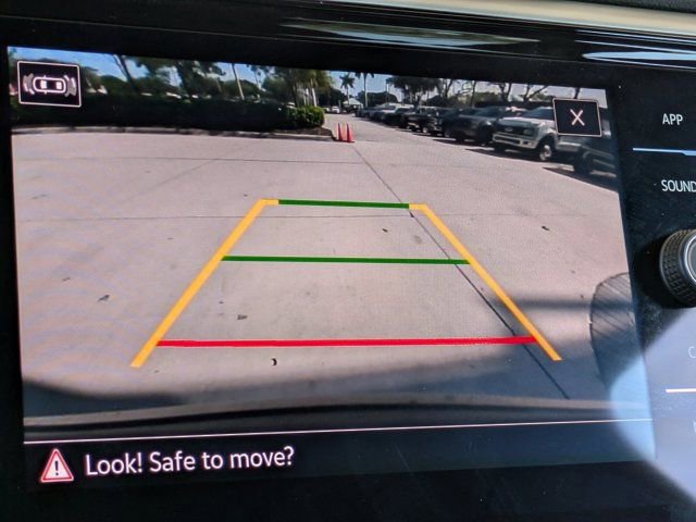 Used 2022 Volkswagen Atlas Cross Sport SE image 28