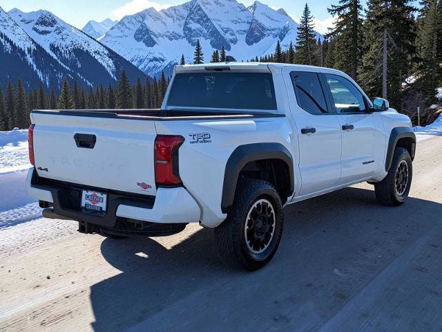 Used 2024 Toyota Tacoma TRD Off-Road image 4