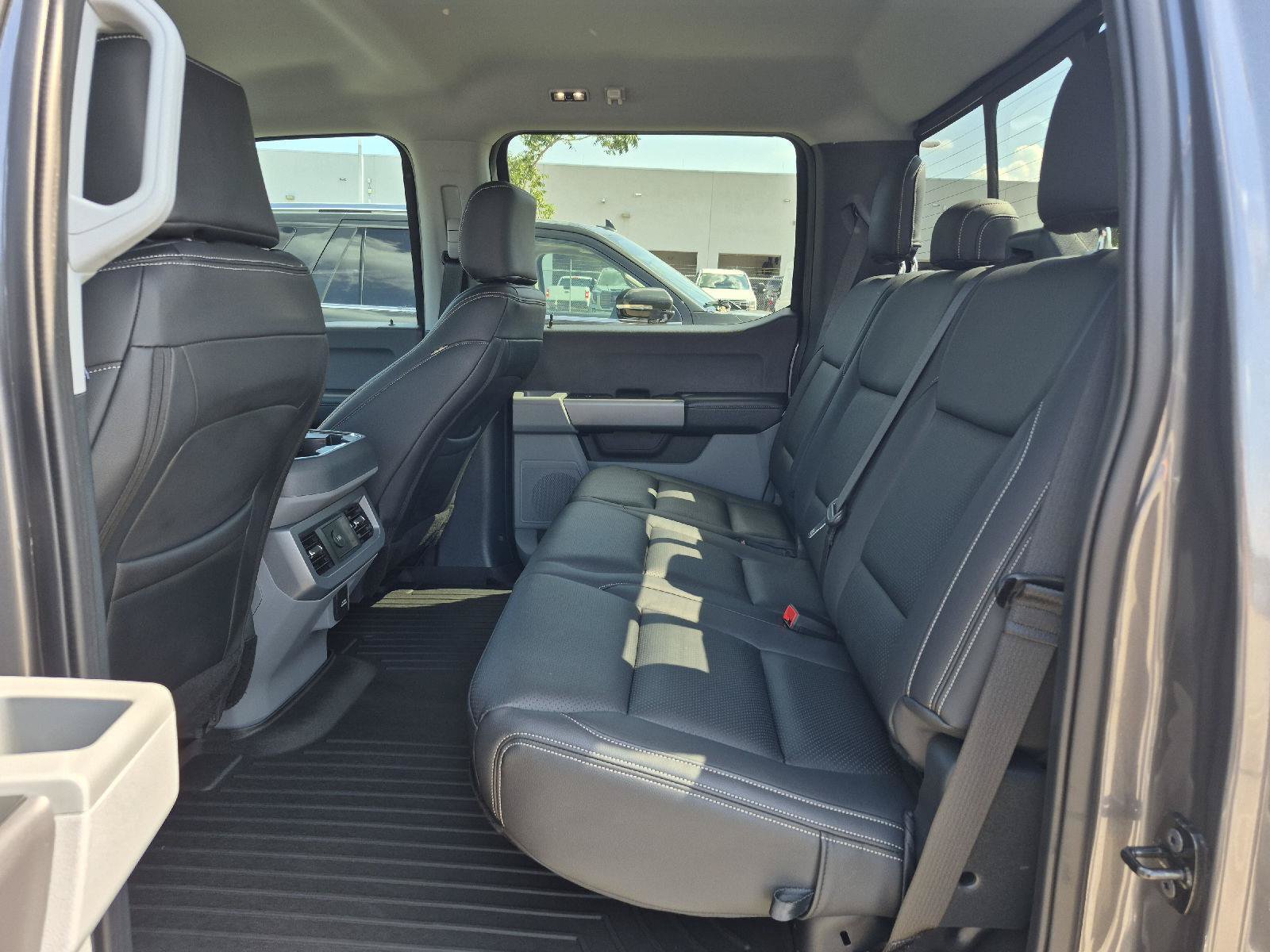 Certified 2025 Ford F350 XLT AWD/4WD image 9