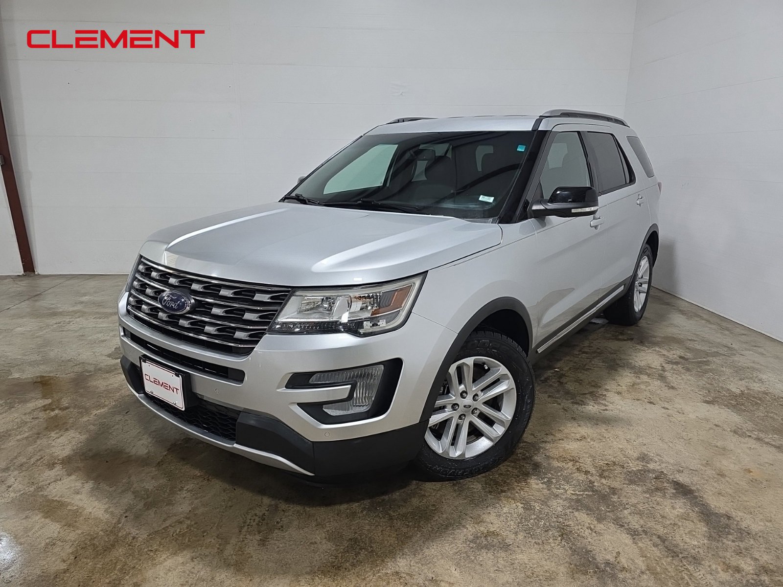Certified 2017 Ford Explorer XLT w/ Equipment Group 202A