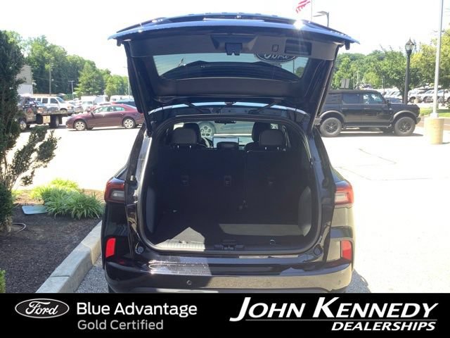 Certified 2023 Ford Escape ST-Line w/ Tech Pack #1 AWD/4WD image 31