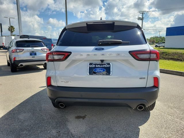 Certified 2025 Ford Escape ST-Line w/ Equipment Group 301A FWD image 5