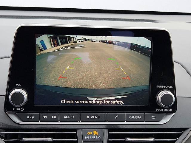 Used 2025 Nissan Altima 2.5 SV FWD image 14