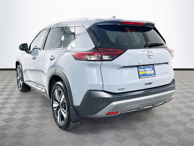 Used 2023 Nissan Rogue SL image 3