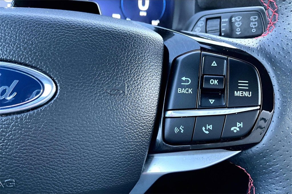 Certified 2025 Ford Explorer ST-Line w/ ST-Line Street Pack image 19