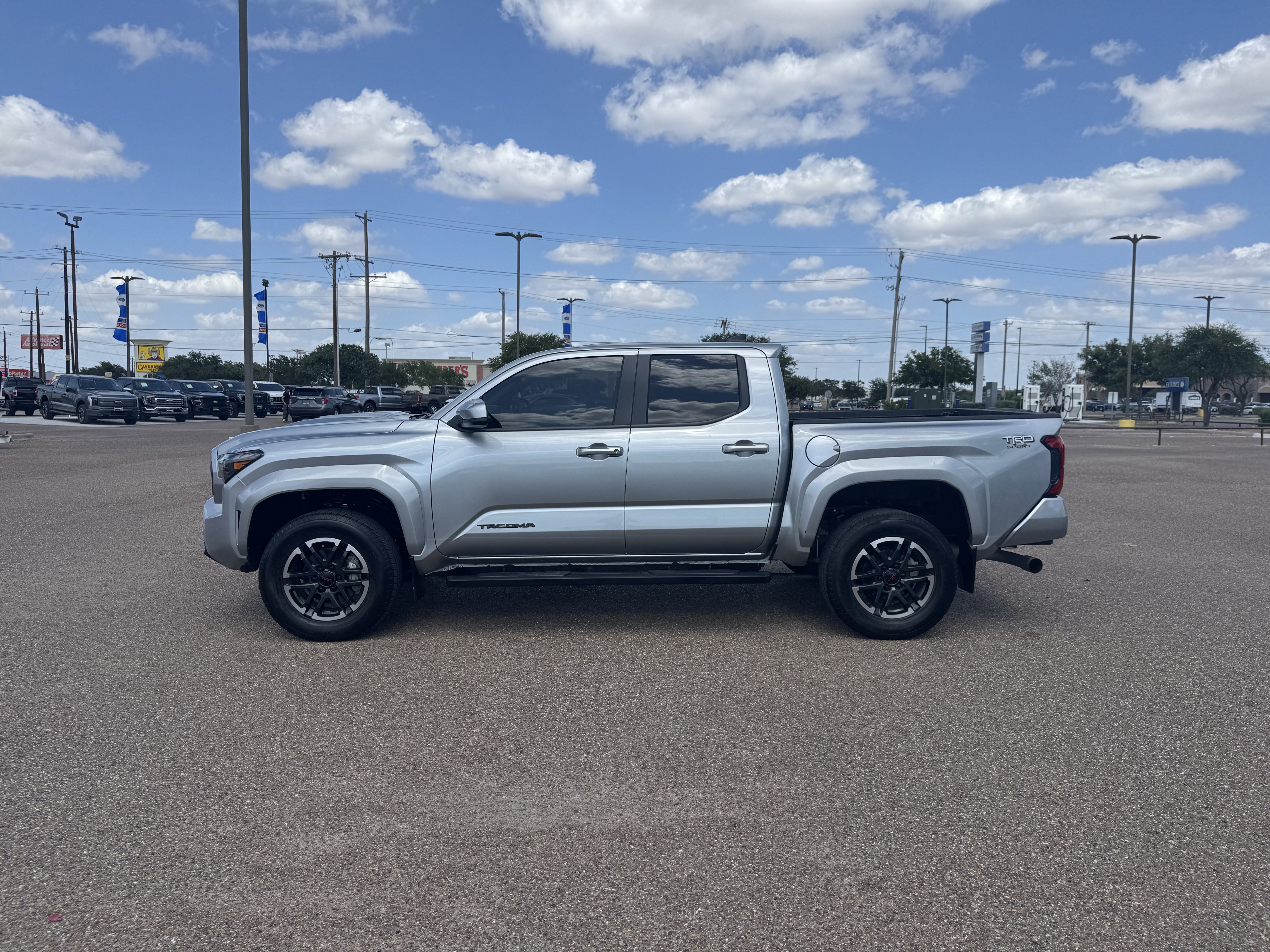 Used 2024 Toyota Tacoma TRD Sport RWD image 2