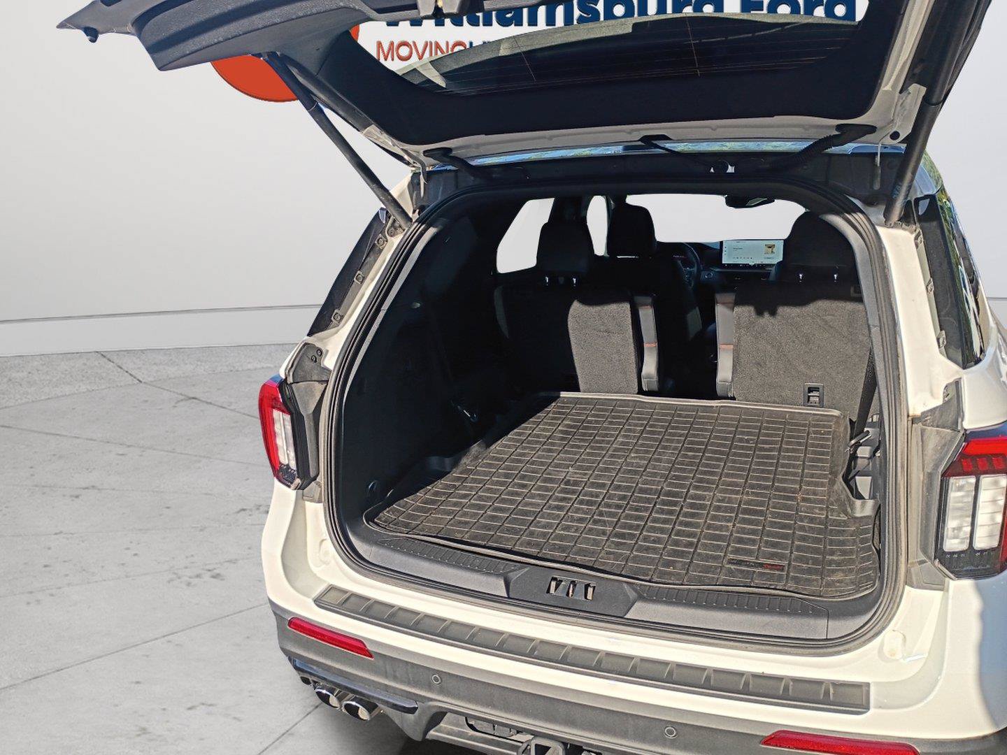 Certified 2025 Ford Explorer ST w/ Sun And Sound Package AWD/4WD image 19