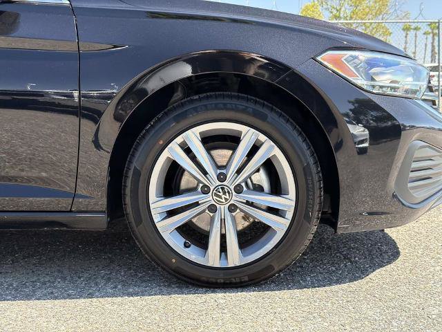 Used 2024 Volkswagen Jetta SE FWD image 27