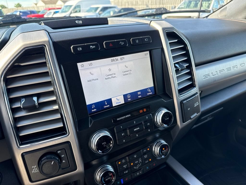 Certified 2020 Ford F350 Platinum w/ FX4 Off-Road Package AWD/4WD image 22