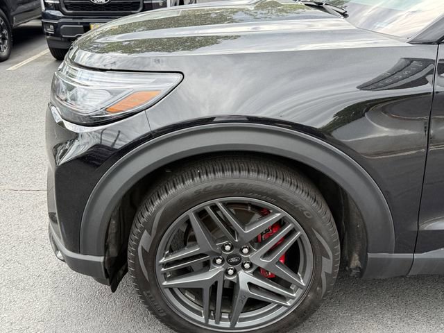 Certified 2026 Ford Explorer ST w/ Sun And Sound Package AWD/4WD image 10