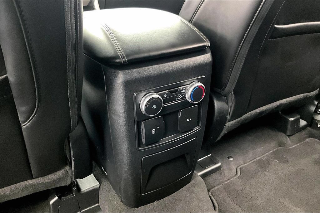 Certified 2022 Ford Explorer XLT w/ Equipment Group 202A AWD/4WD image 34