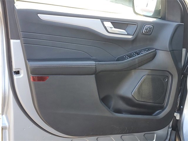 Certified 2023 Ford Escape Platinum image 9