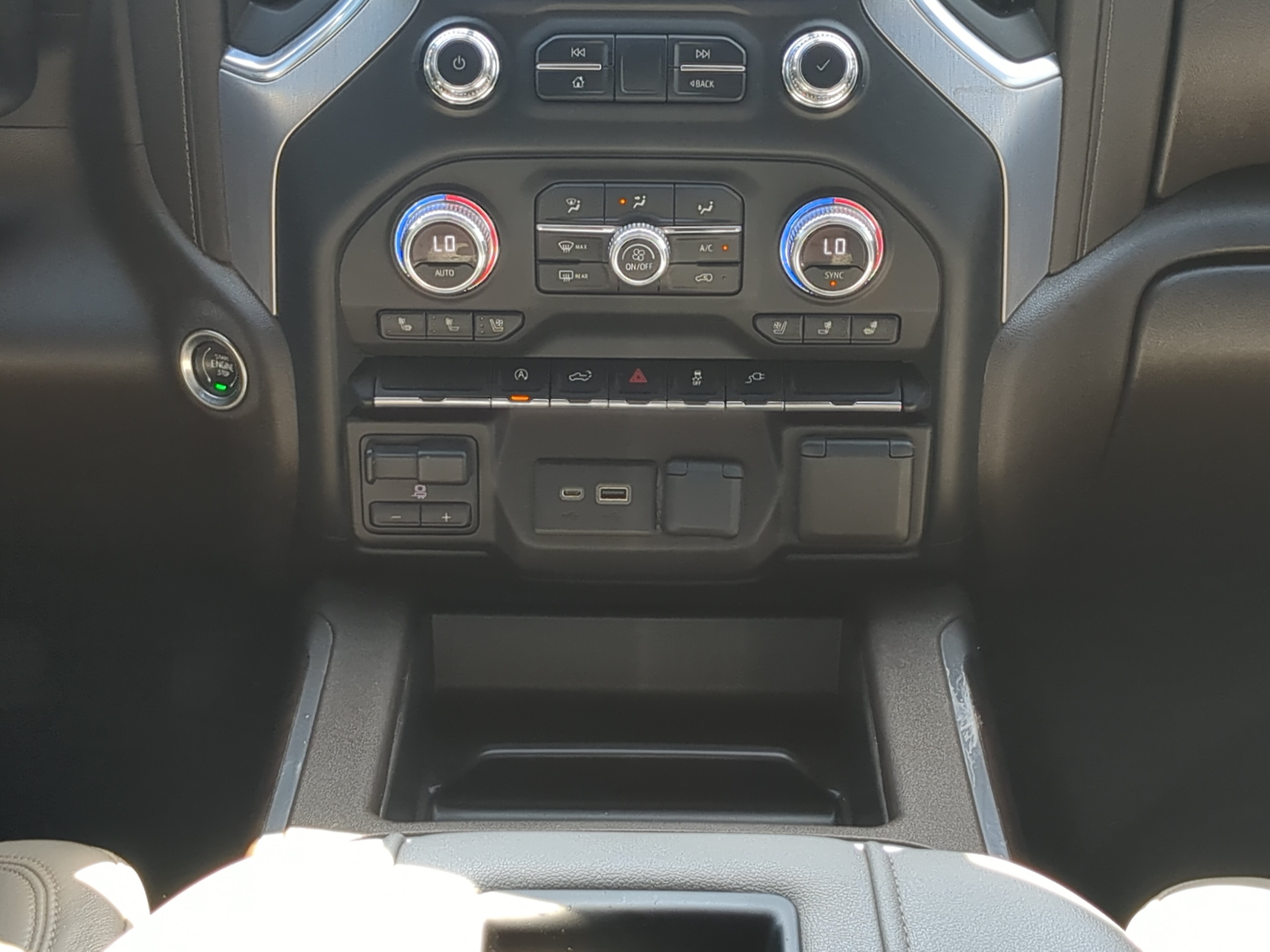 Used 2020 GMC Sierra 1500 SLT RWD image 17