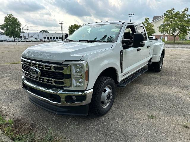 Certified 2025 Ford F350 XLT AWD/4WD image 30