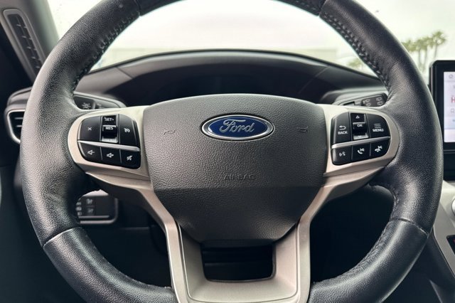 Certified 2022 Ford Explorer XLT w/ Equipment Group 202A image 26