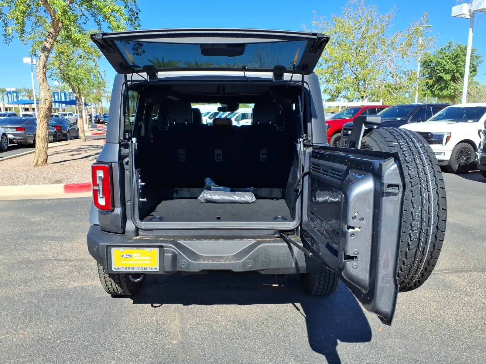 Certified 2024 Ford Bronco Outer Banks AWD/4WD image 16