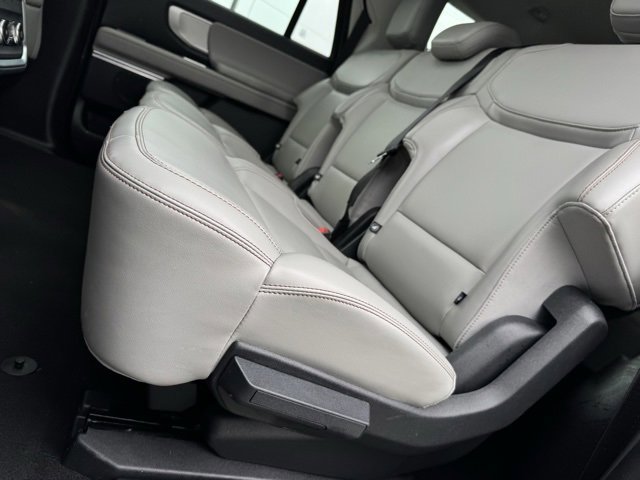 Certified 2025 Ford Expedition Max Active image 14