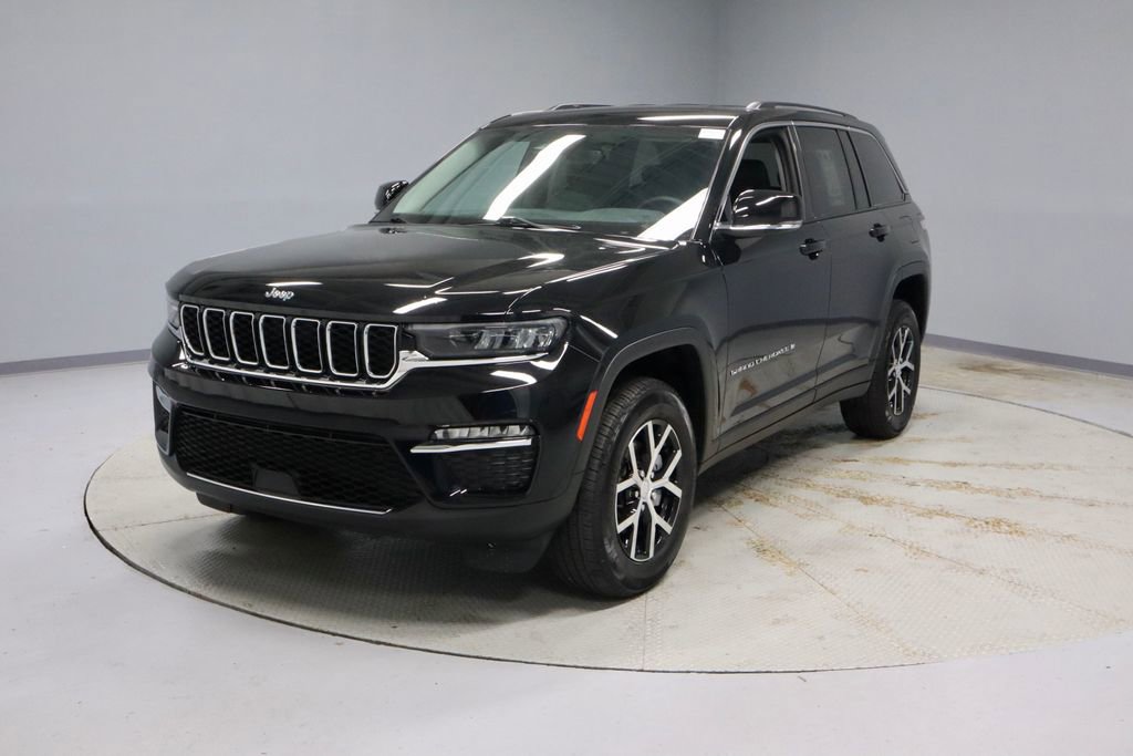 Used 2023 Jeep Grand Cherokee Limited image 8