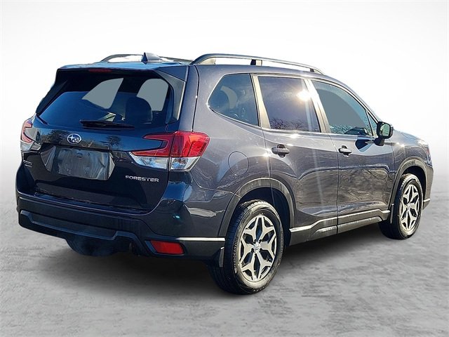 Used 2019 Subaru Forester Premium w/ All-Weather Package image 6