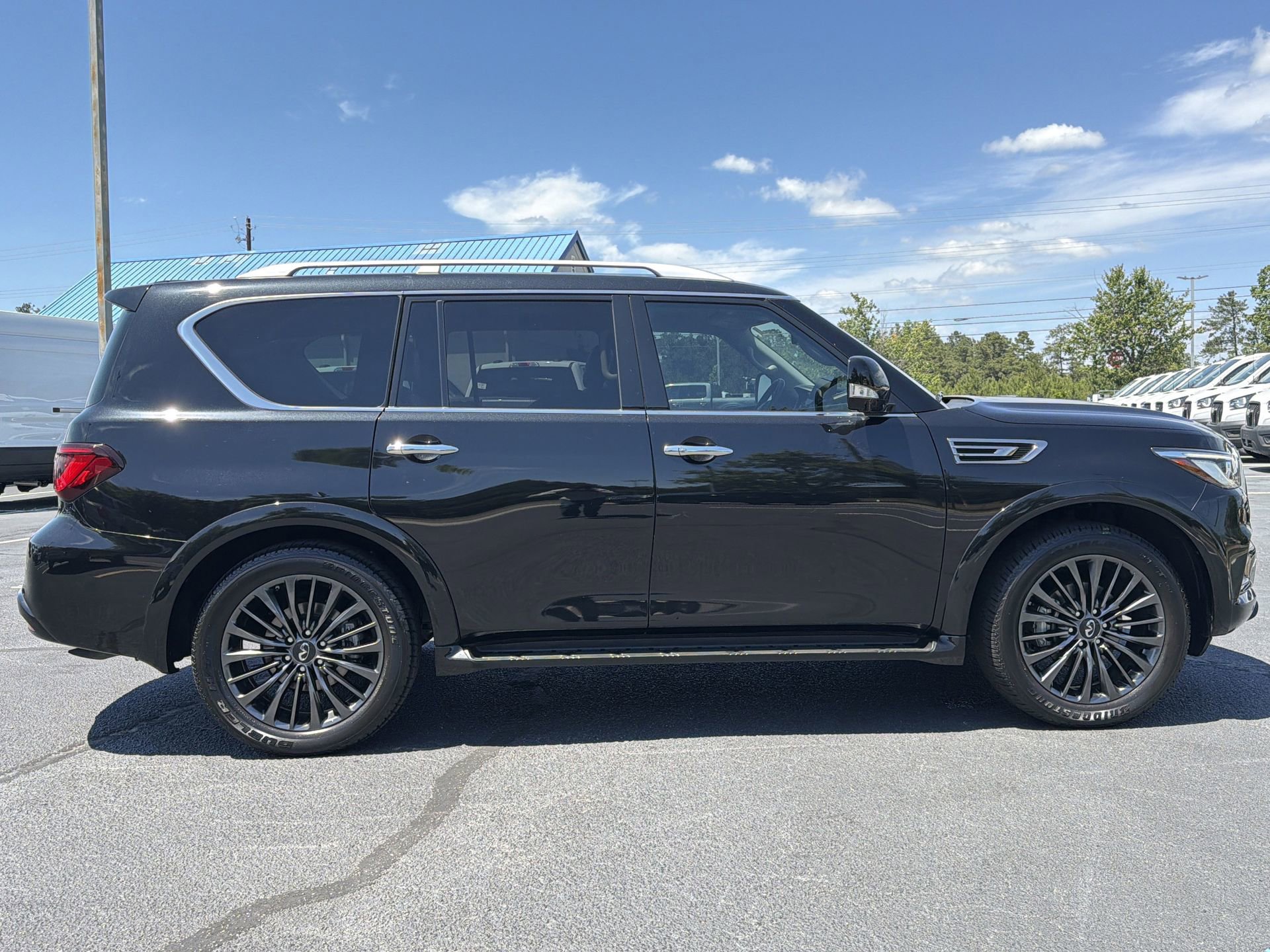 Used 2023 INFINITI QX80 Premium Select RWD image 34