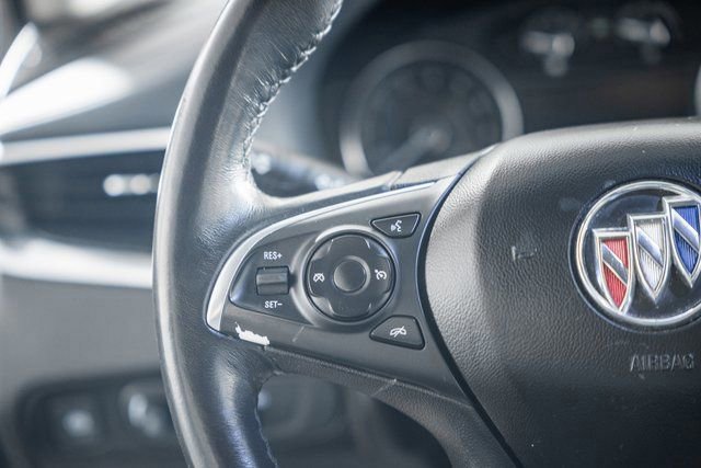 Used 2020 Buick Enclave Essence image 30