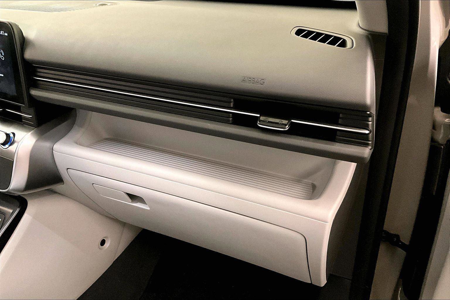 Used 2025 Hyundai Kona SEL image 15