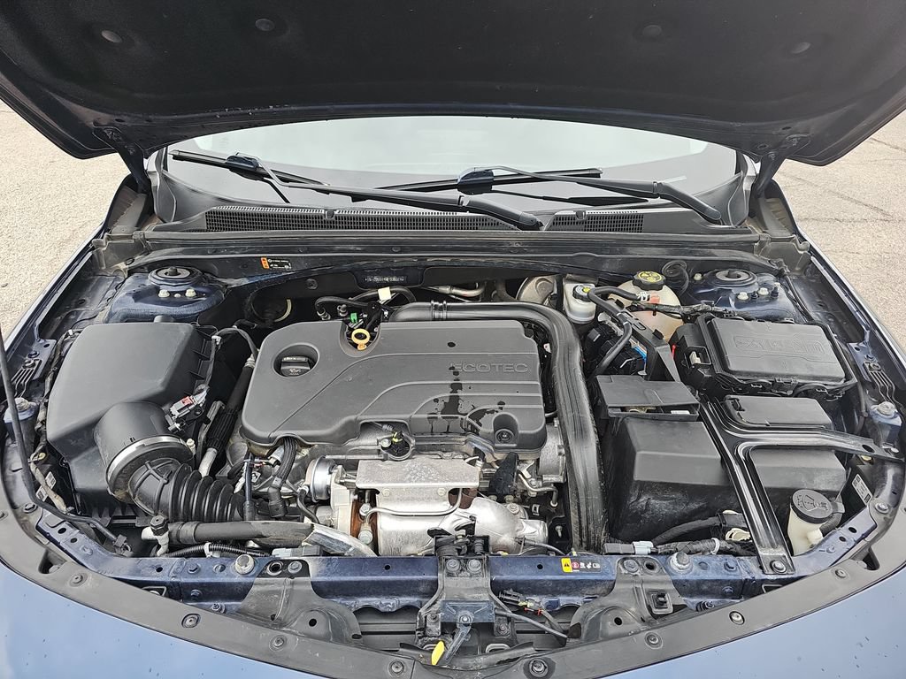 Used 2021 Chevrolet Malibu LT FWD image 29