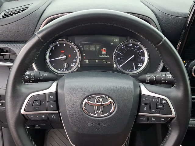 Used 2022 Toyota Highlander XSE AWD/4WD image 22