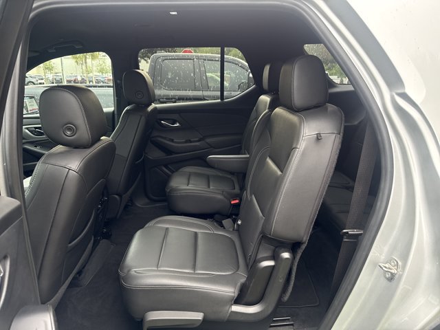 Used 2022 Chevrolet Traverse LT FWD image 18