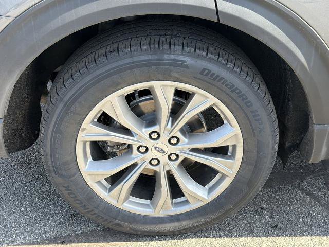 Certified 2022 Ford Explorer XLT w/ Equipment Group 202A image 31