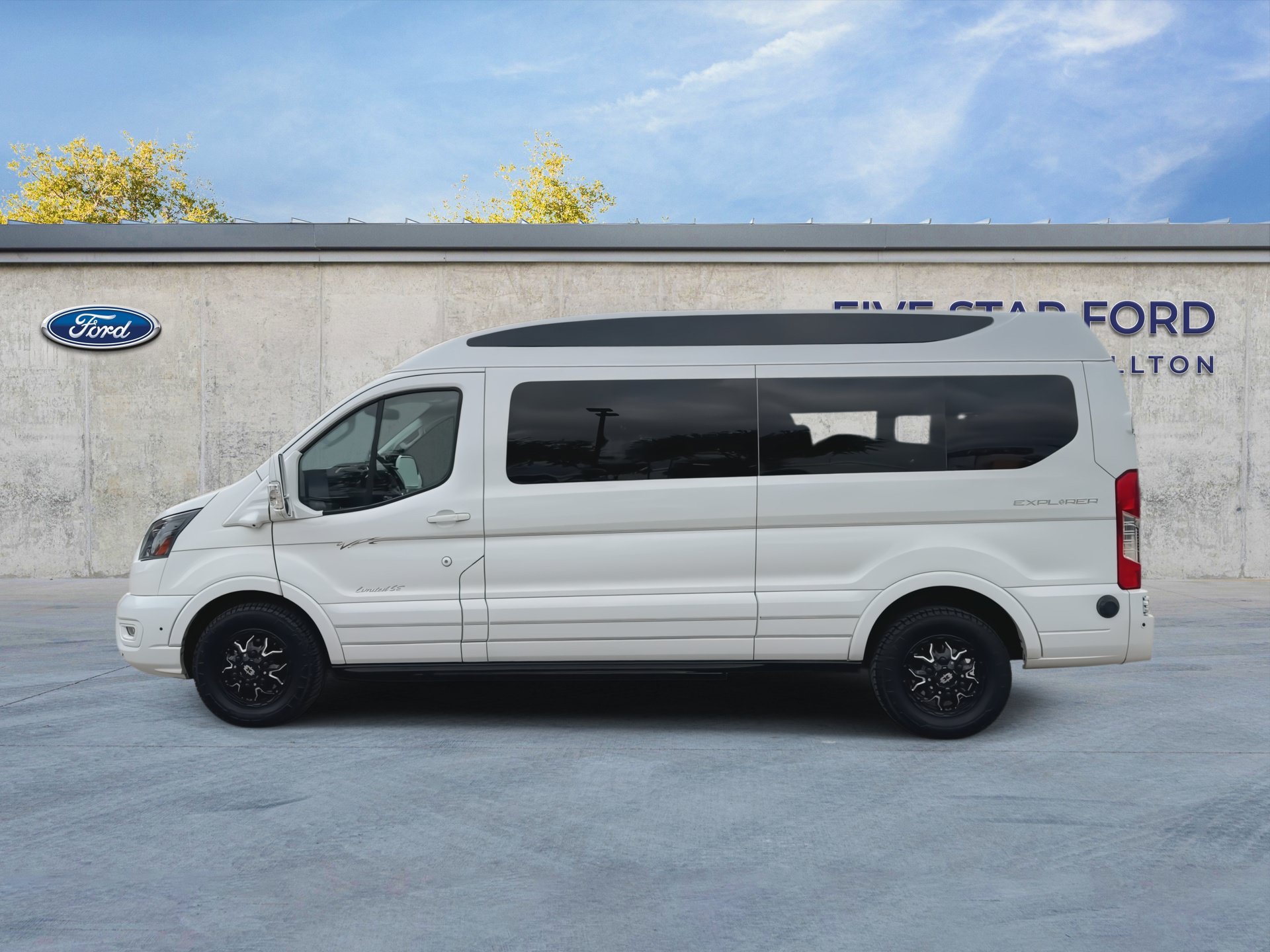 Certified 2024 Ford Transit 150 Low Roof AWD image 5