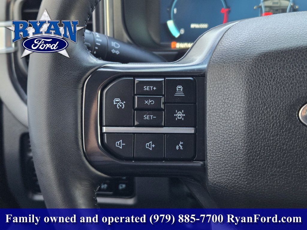 Certified 2025 Ford F250 Platinum w/ FX4 Off-Road Package AWD/4WD image 22