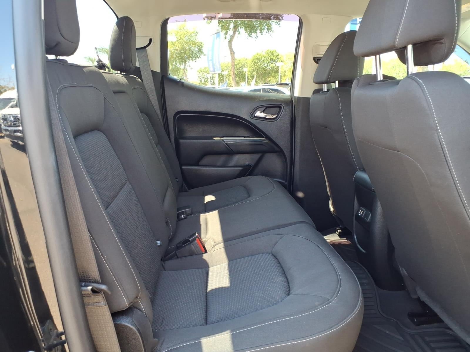 Used 2020 Chevrolet Colorado LT w/ Safety Package RWD image 14