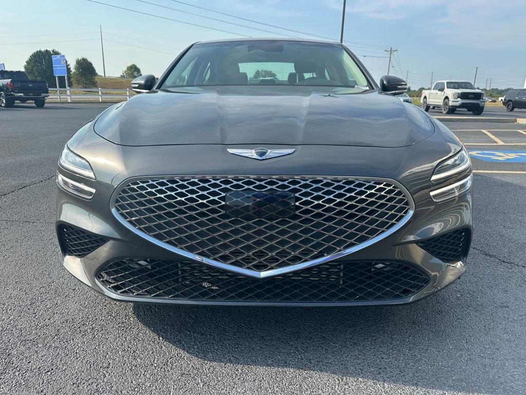 Used 2023 Genesis G70 2.0T image 3