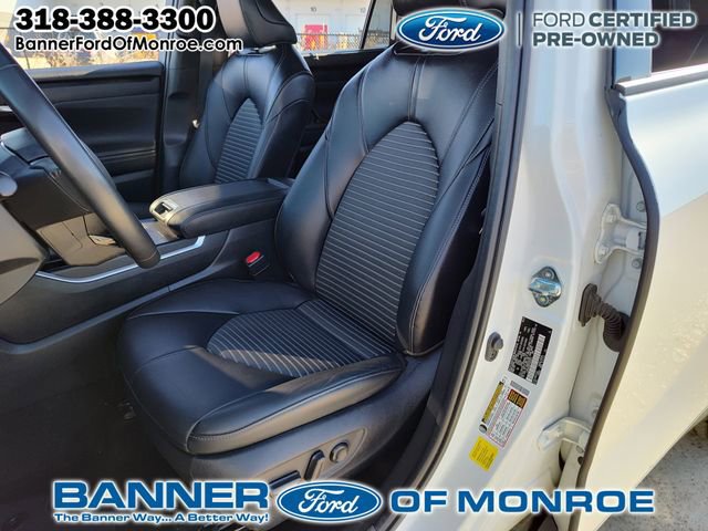 Used 2023 Toyota Highlander L image 18