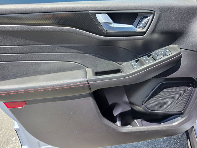 Certified 2022 Ford Escape SEL w/ SEL Stealth AWD Package image 20